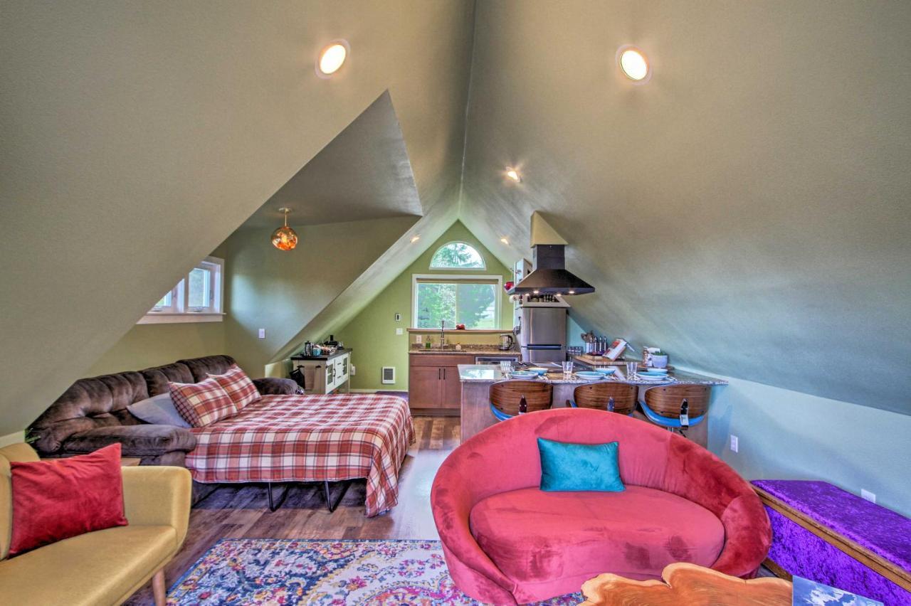 Charming Port Angeles Studio With Deck And Views! Apartman Kültér fotó